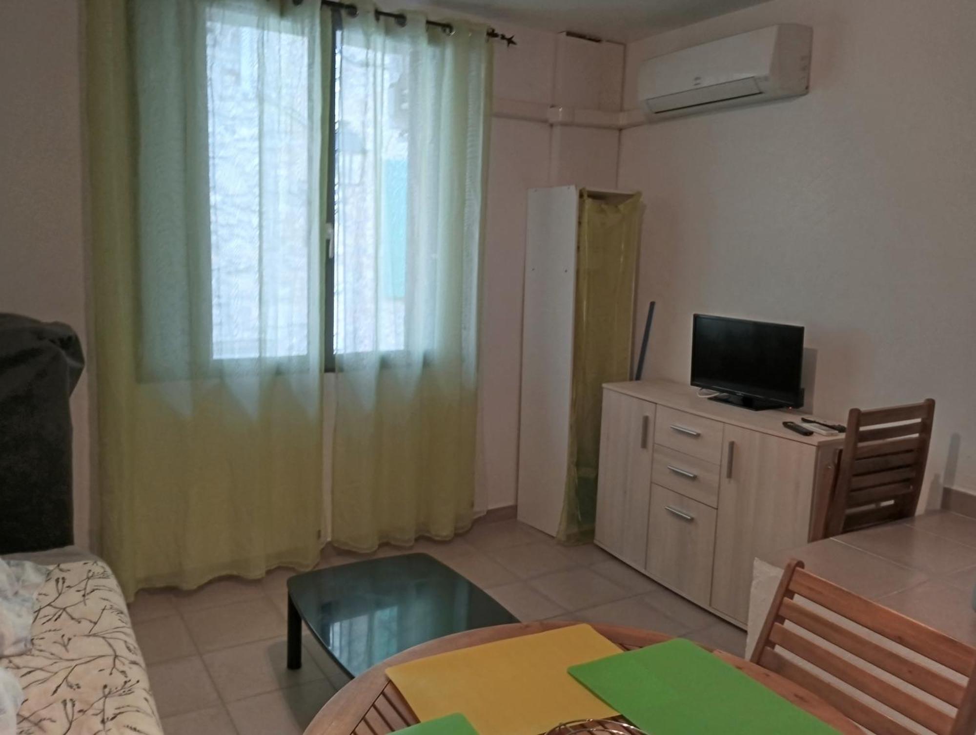 Studio 1 เวซง-ลา-โรแมน ภายนอก รูปภาพ